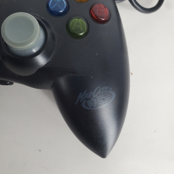 Gamestop Mad Catz Xbox 360 Wired Controller Game Pad 4716 Black No Dongle - Picture 3 of 6